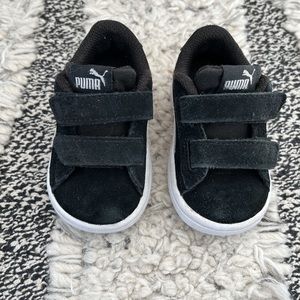 Puma black suede toddler shoes size 5